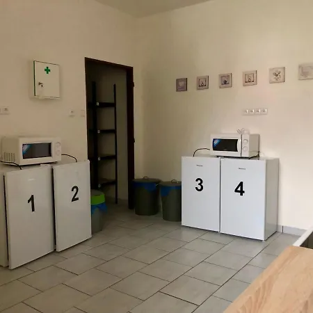 Pod Hamiznou Hotell